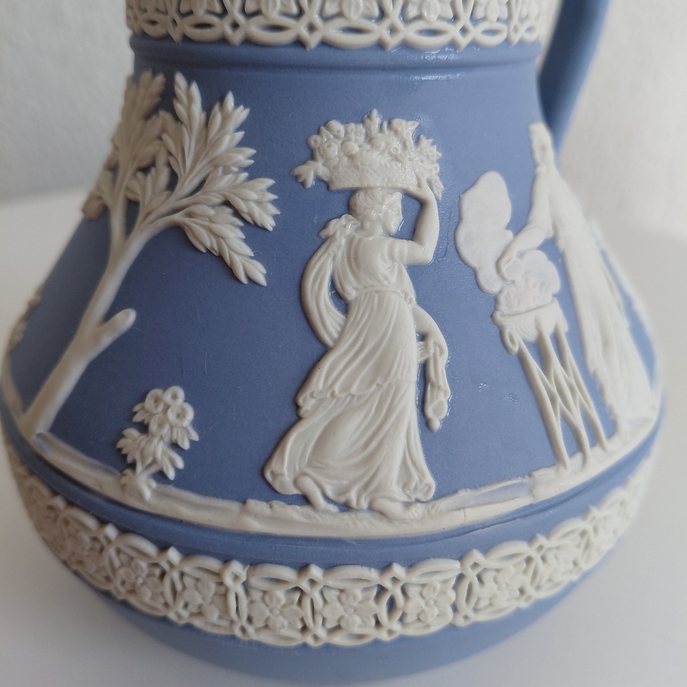 MC Antique Wedgwood Jasperware 5 " Tall Pitcher Etruscan Blue Classic - Picture 9 of 16